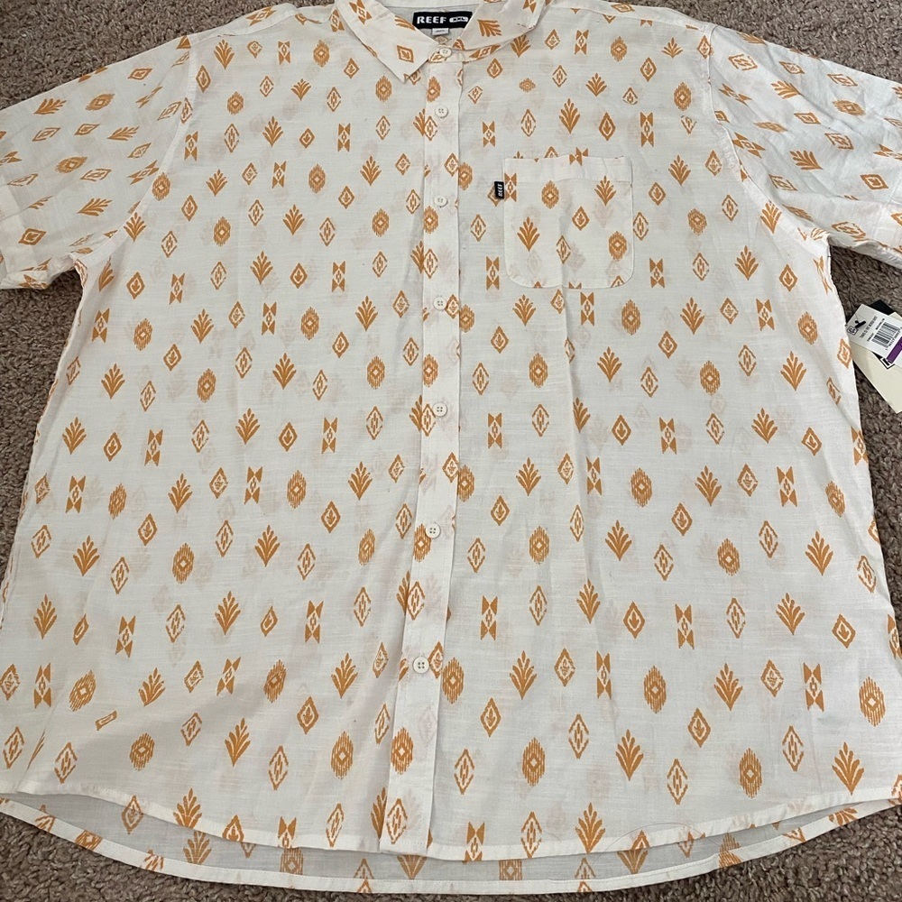 Reef Men's Cream and Orange Geometric Shirt NWT